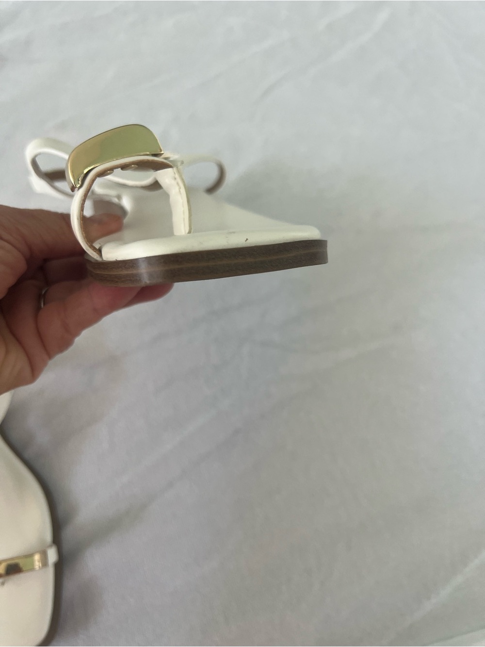 DV by Dolce Vita White T-Strap Sandals with Gold Buckle - Picture 4 of 6